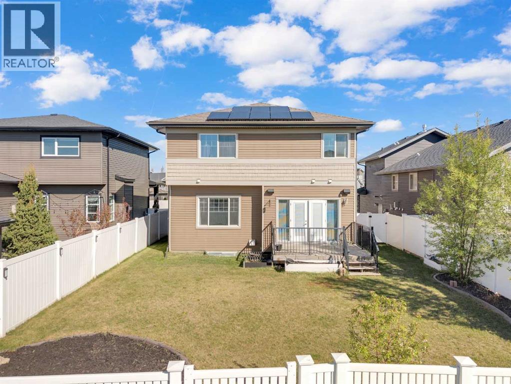 25 Lazaro Close, Red Deer, Alberta  T4R 0R6 - Photo 2 - A2334971