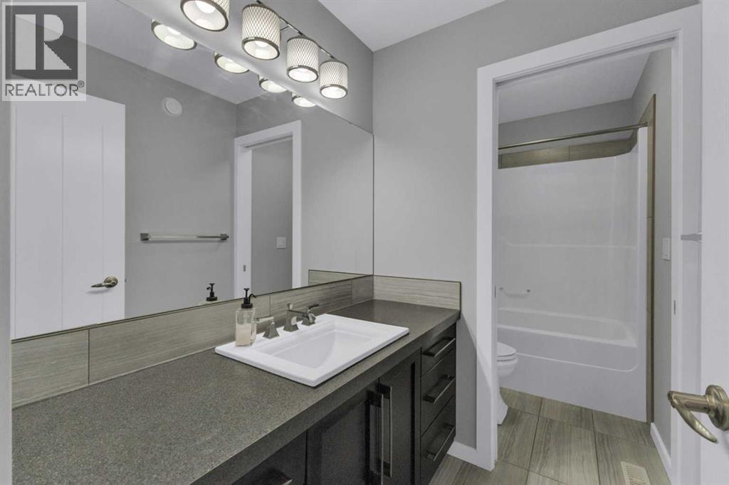 25 Lazaro Close, Red Deer, Alberta  T4R 0R6 - Photo 25 - A2334971