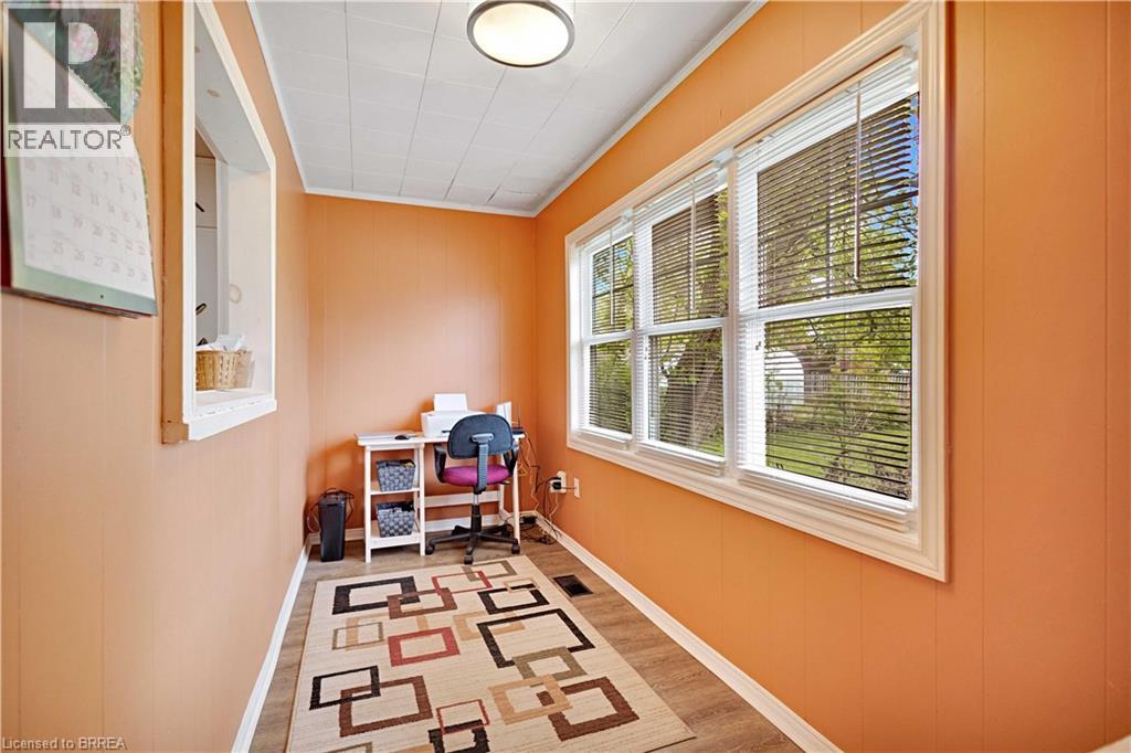 303 Dalhousie Street, Brantford, Ontario  N3S 3V6 - Photo 11 - 40826376