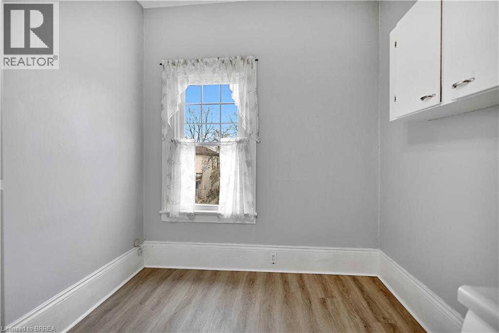303 Dalhousie Street, Brantford, Ontario  N3S 3V6 - Photo 25 - 40826376