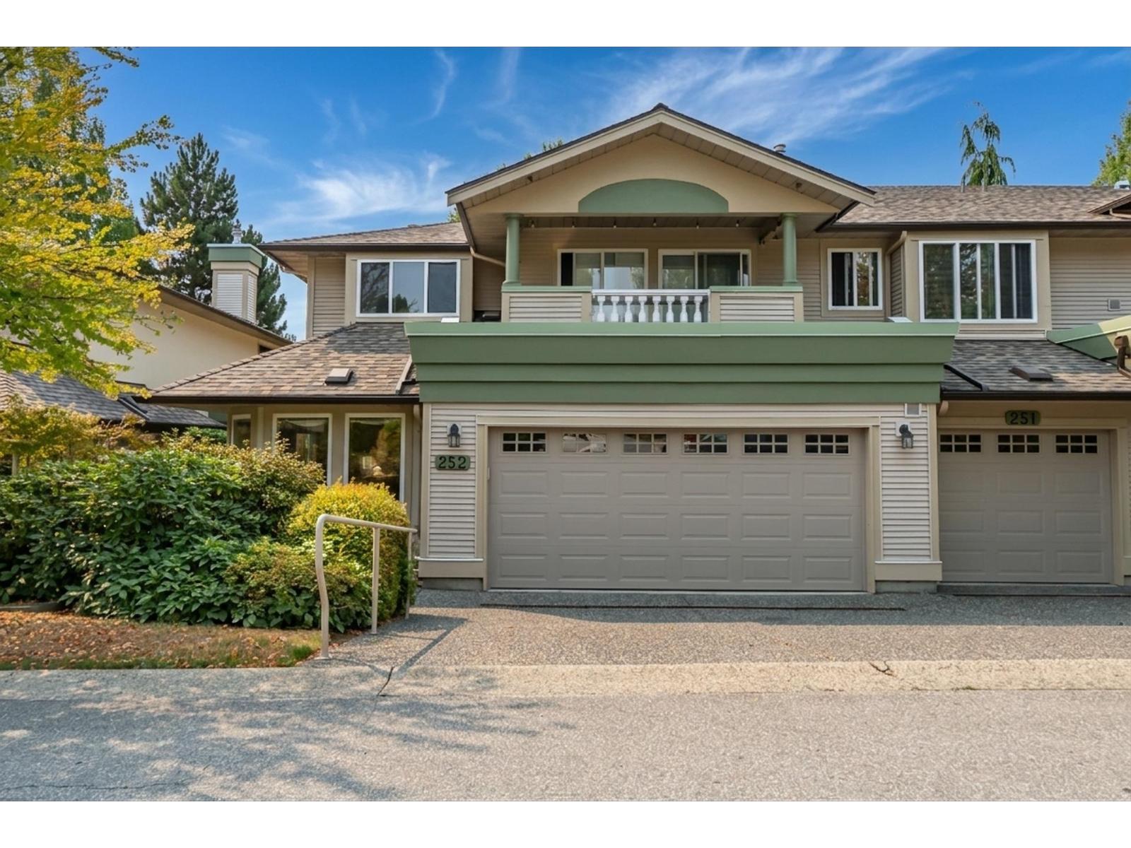 252 13888 70 Avenue, Surrey, British Columbia  V3W 0R8 - Photo 1 - R3152982