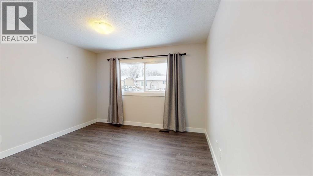 9730 117 Avenue, Grande Prairie, Alberta  T8V 3P4 - Photo 11 - A2318138