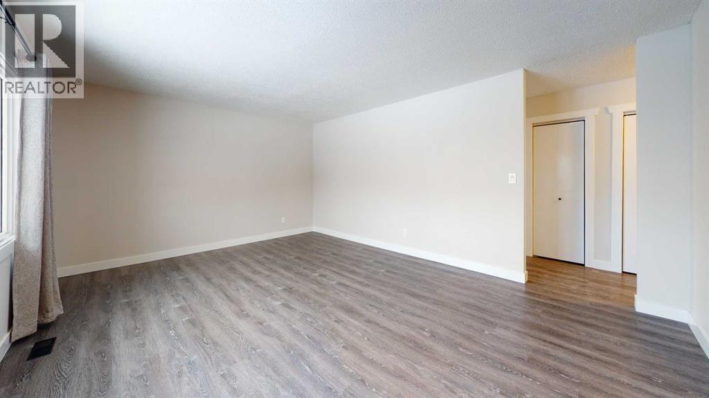9730 117 Avenue, Grande Prairie, Alberta  T8V 3P4 - Photo 9 - A2318138