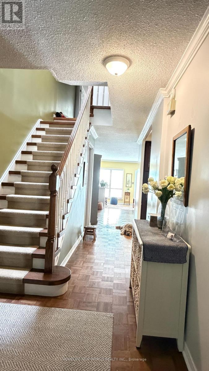 5 Doral Gate, Markham, Ontario  L3T 7K6 - Photo 11 - N13640914