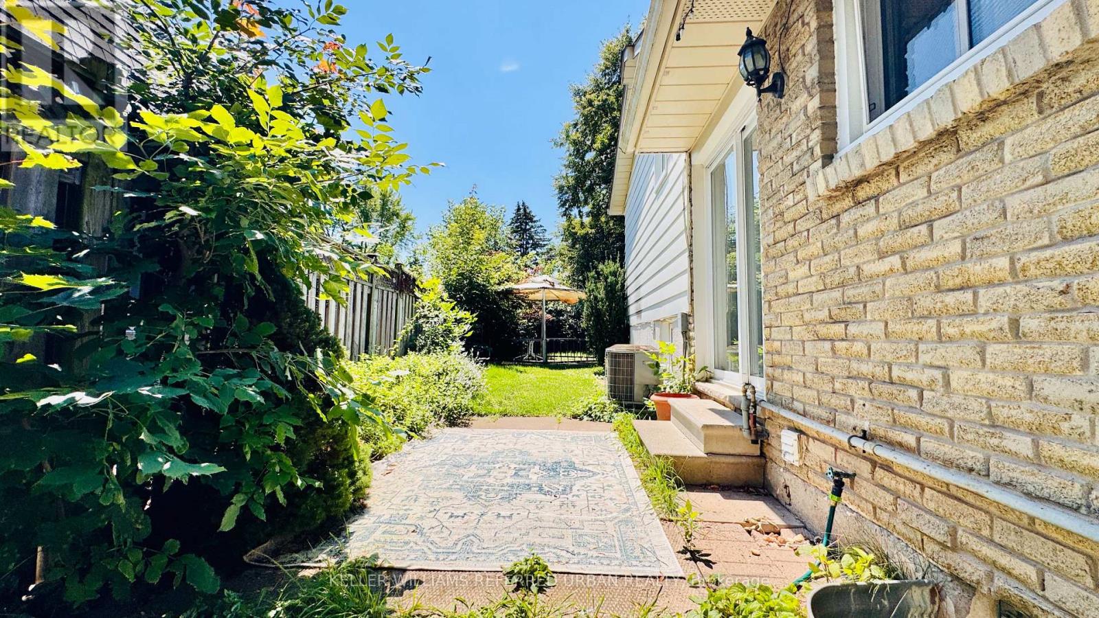 2255 Urwin Crescent, Oakville, Ontario  L6L 2T3 - Photo 35 - W13639310