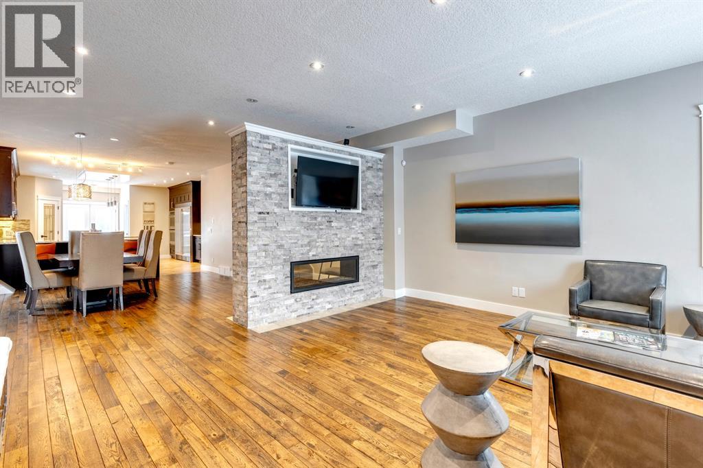 337 3 Avenue NE, Calgary, Alberta  T2E 0H5 - Photo 2 - A2335010