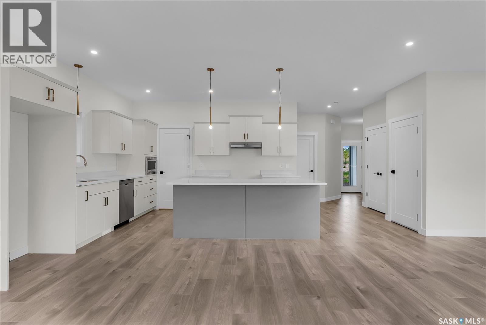 207 Amisk Way, Saskatoon, Saskatchewan  S7V 1W5 - Photo 2 - SK044651