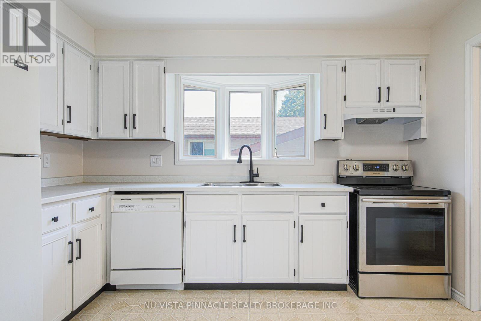 192 Concord Road, London North, Ontario  N6G 3H8 - Photo 13 - X13642380