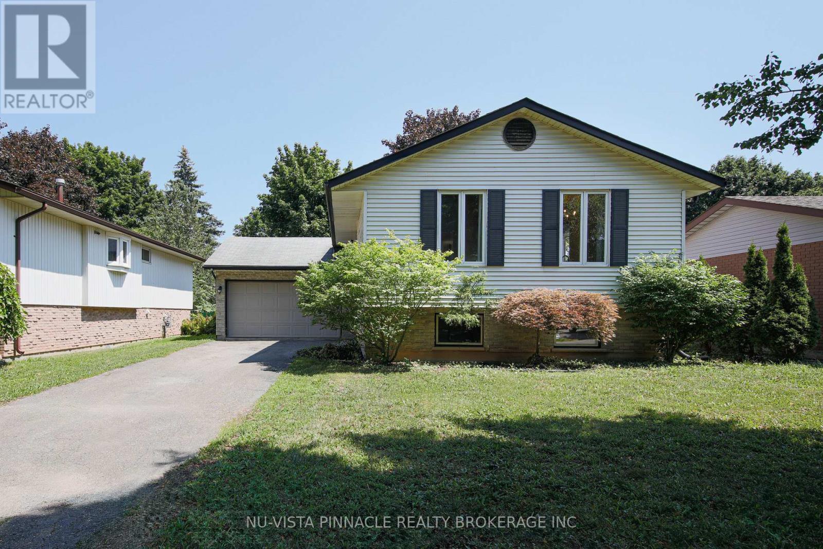 192 Concord Road, London North, Ontario  N6G 3H8 - Photo 2 - X13642380