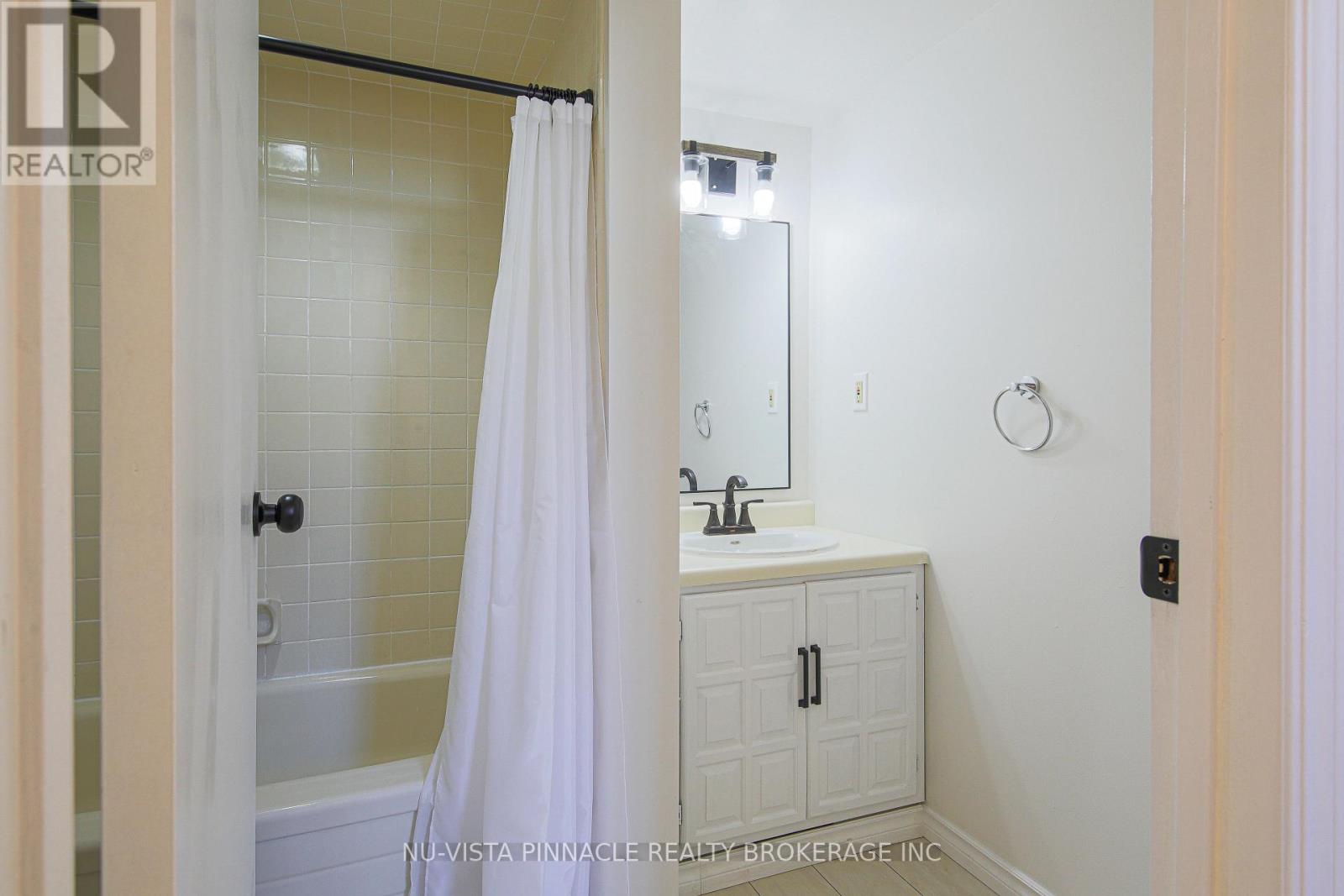 192 Concord Road, London North, Ontario  N6G 3H8 - Photo 30 - X13642380