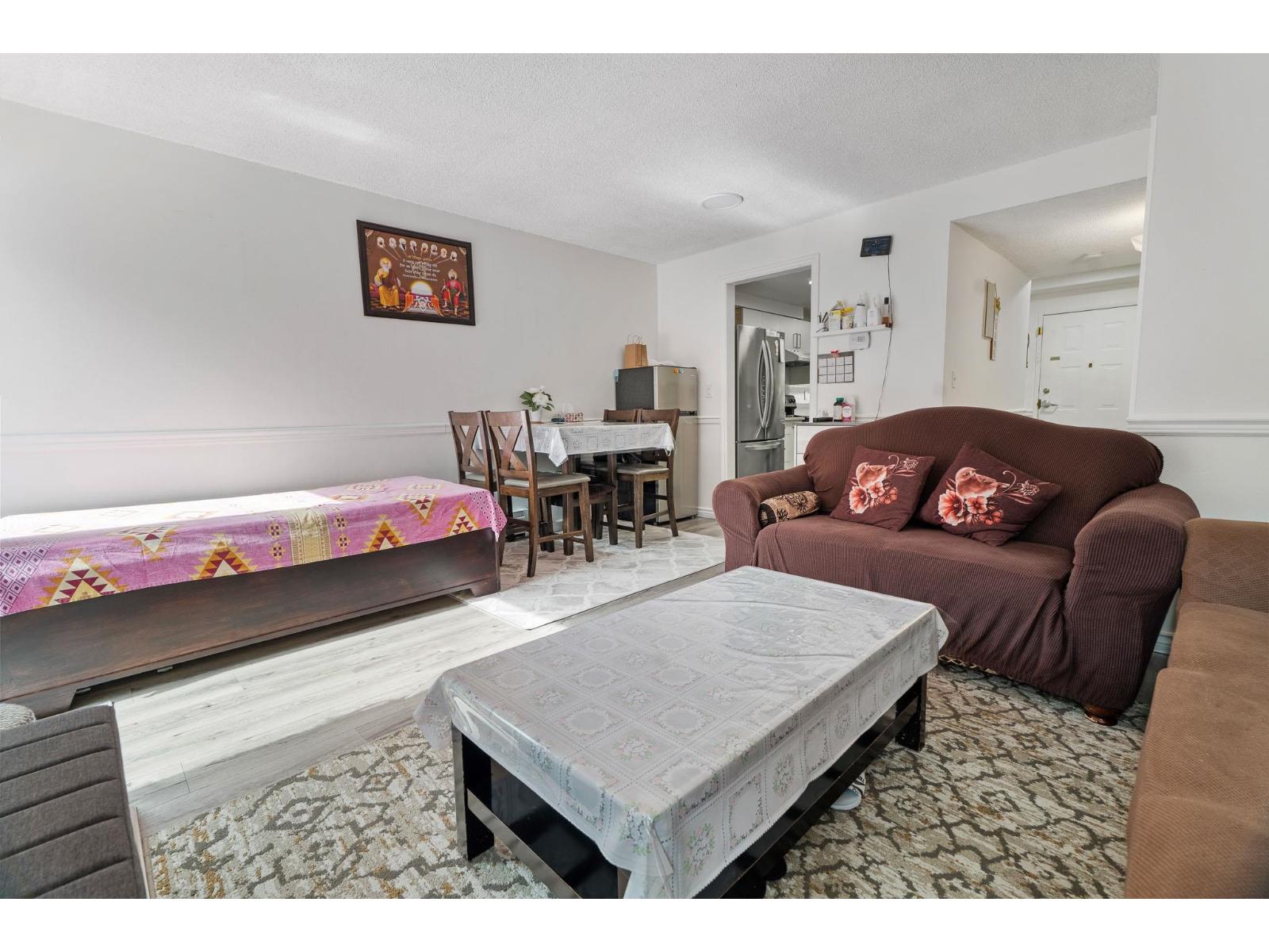 237 7447 140 Street, Surrey, British Columbia  V3W 6G5 - Photo 4 - R3102365