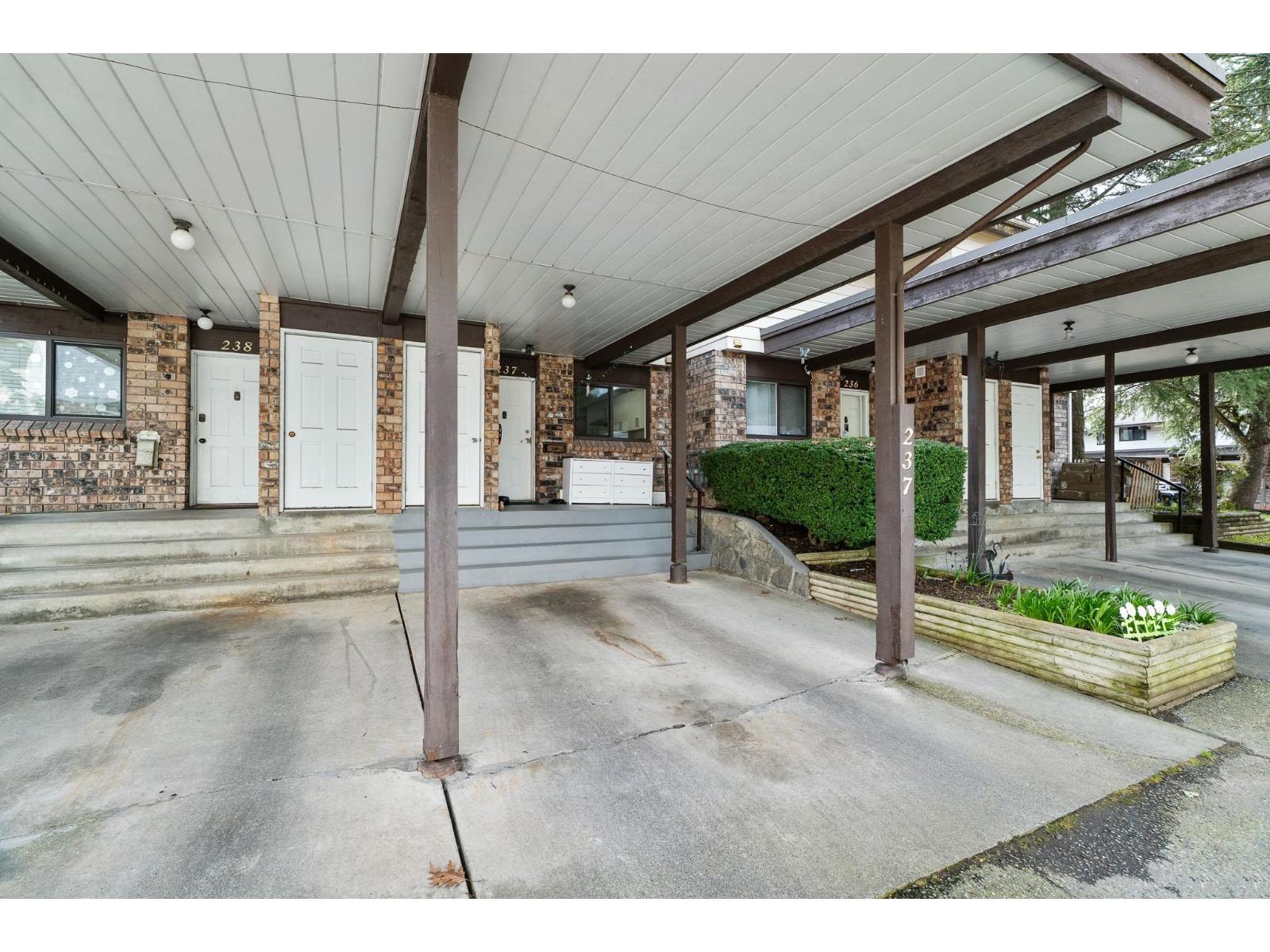 237 7447 140 Street, Surrey, British Columbia  V3W 6G5 - Photo 18 - R3102365