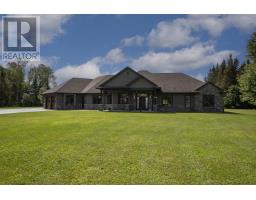 2422 Broadway Ave, Thunder Bay, Ontario