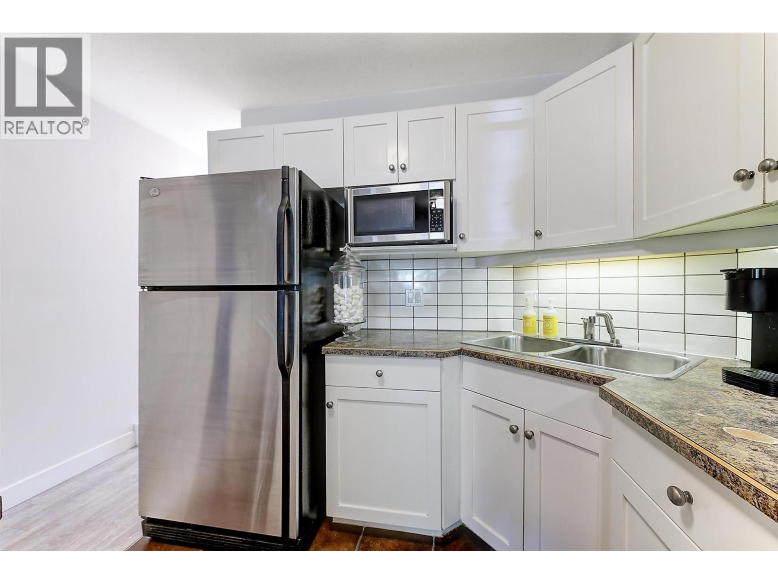 1390 Dilworth Crescent Unit# 113, Kelowna, British Columbia  V1Y 4M5 - Photo 3 - 10396353