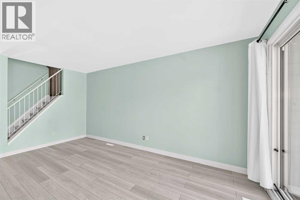 1, 208 Grier Terrace NE, Calgary, Alberta  T2K 5Y7 - Photo 12 - A2332744