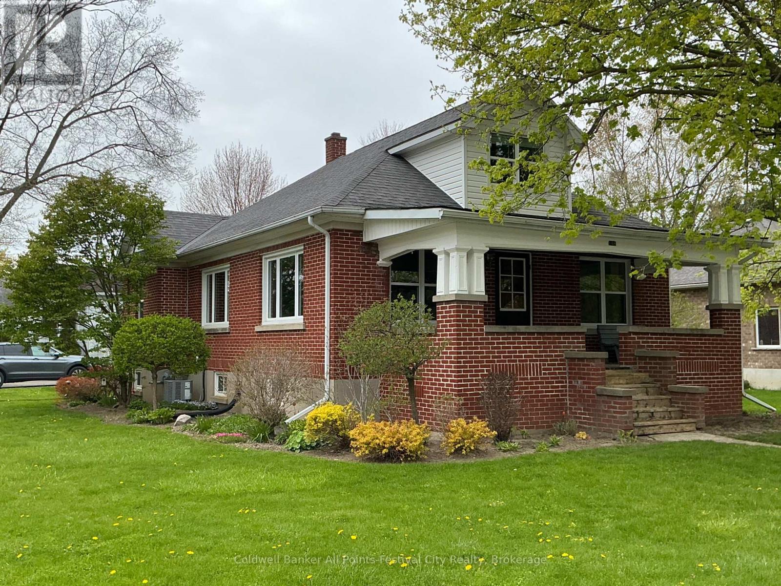 148 Wellington Street, West Perth, Ontario  N0K 1N0 - Photo 3 - X12967534