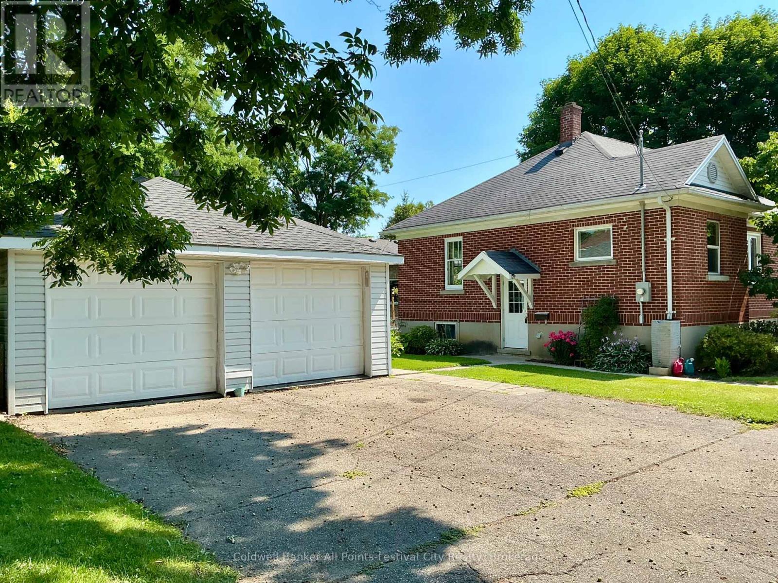 148 Wellington Street, West Perth, Ontario  N0K 1N0 - Photo 7 - X12967534