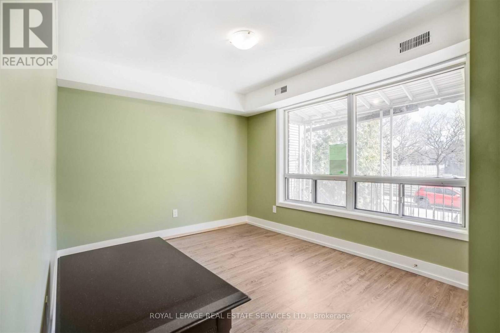 Main - 86 Givins Street, Toronto, Ontario M6J 2X8 - Photo 17 - C13642310
