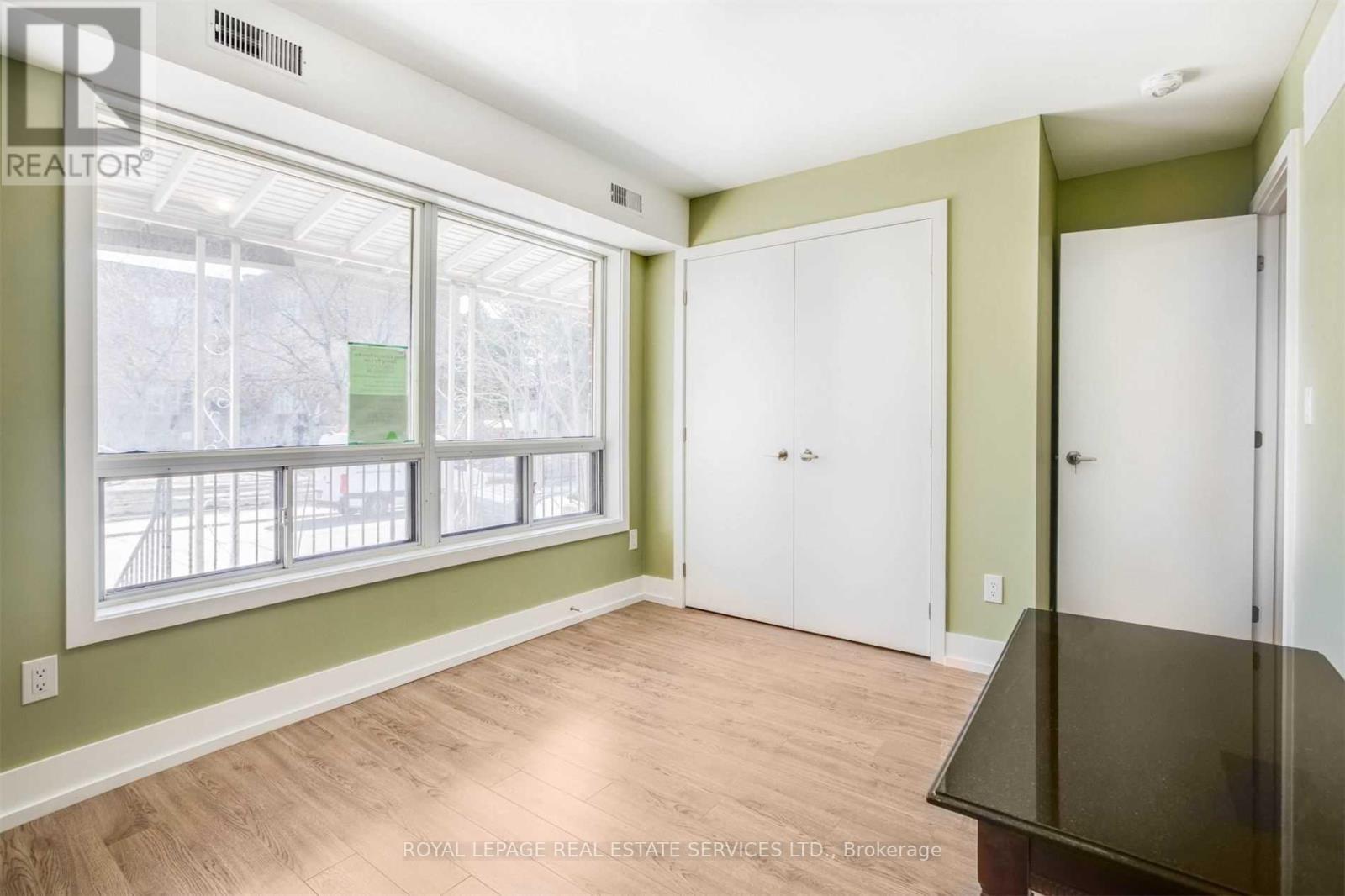 Main - 86 Givins Street, Toronto, Ontario M6J 2X8 - Photo 18 - C13642310