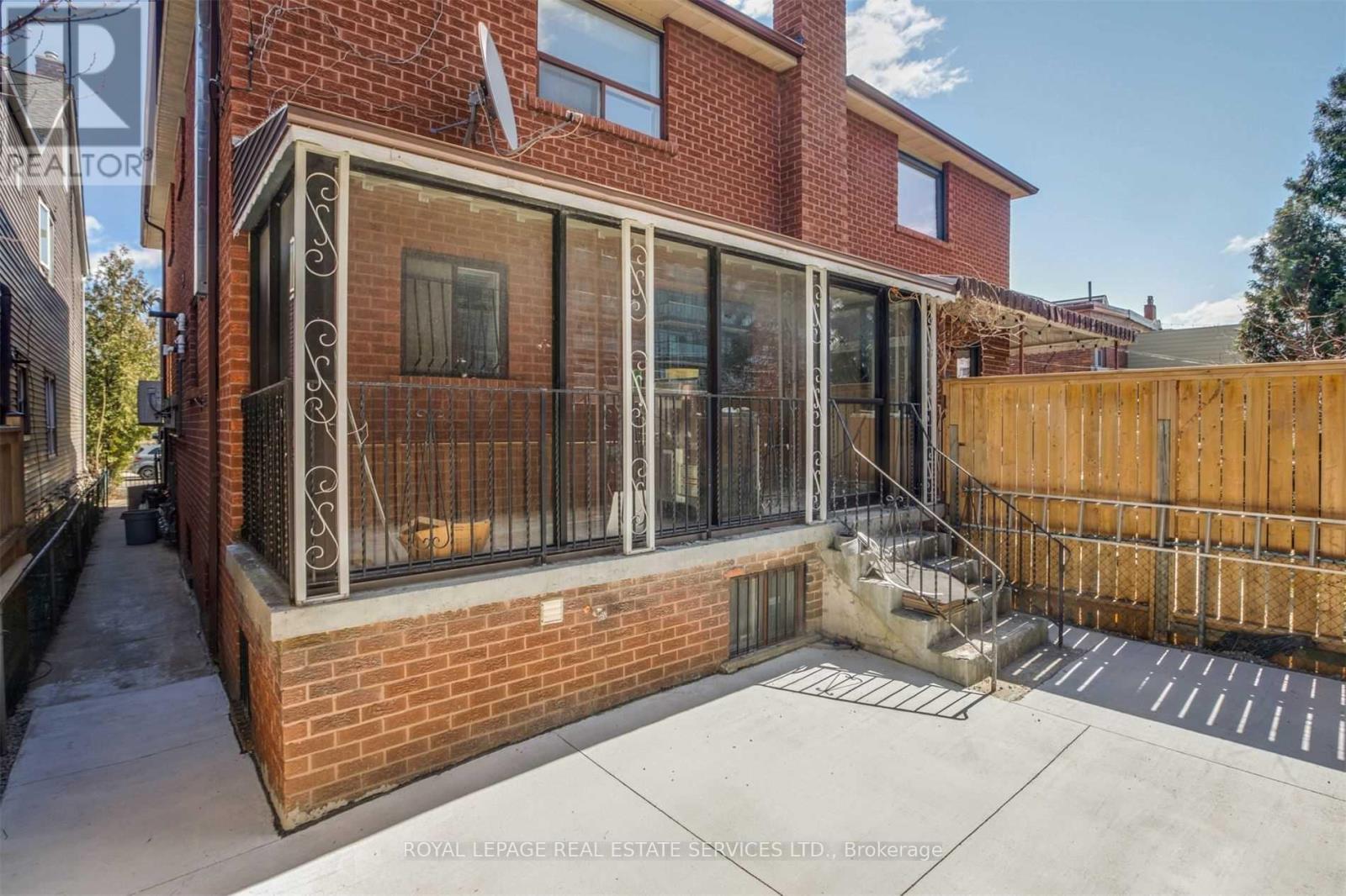 Main - 86 Givins Street, Toronto, Ontario M6J 2X8 - Photo 19 - C13642310