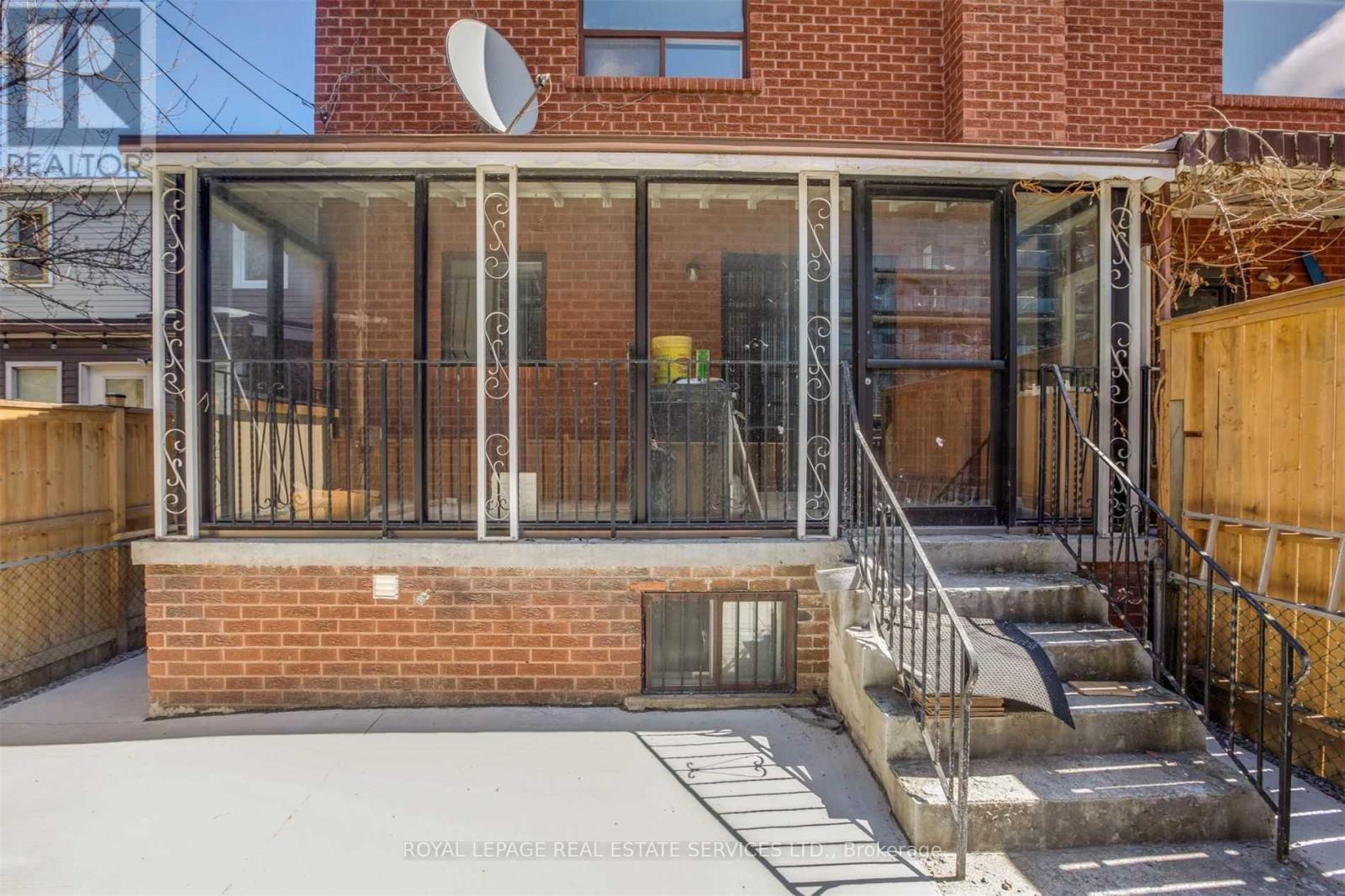 Main - 86 Givins Street, Toronto, Ontario M6J 2X8 - Photo 20 - C13642310