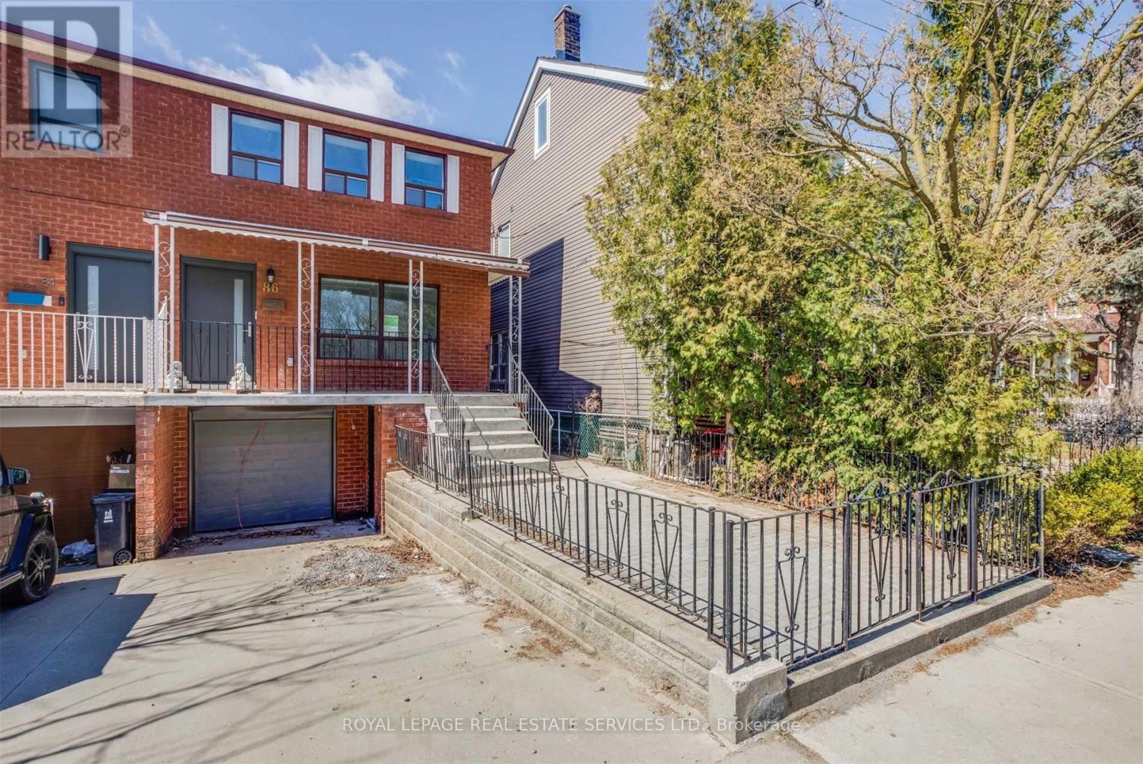 Main - 86 Givins Street, Toronto, Ontario M6J 2X8 - Photo 22 - C13642310