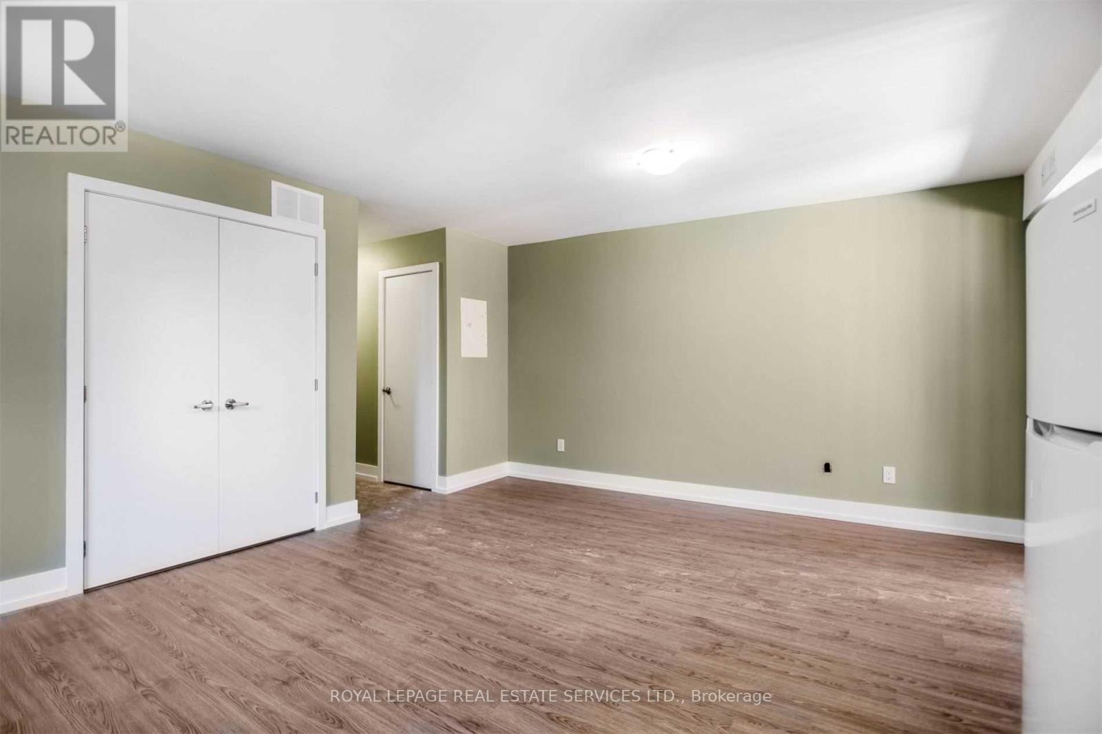 Main - 86 Givins Street, Toronto, Ontario M6J 2X8 - Photo 8 - C13642310