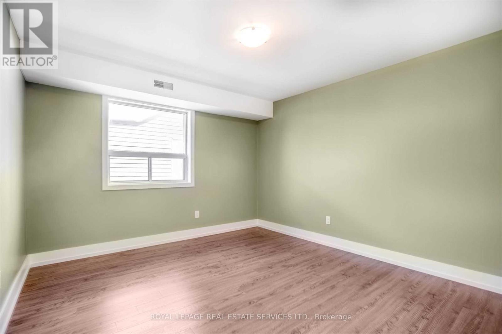 Upper - 86 Givins Street, Toronto, Ontario  M6J 2X8 - Photo 16 - C13642352