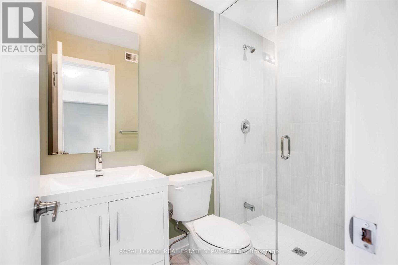 Upper - 86 Givins Street, Toronto, Ontario  M6J 2X8 - Photo 20 - C13642352