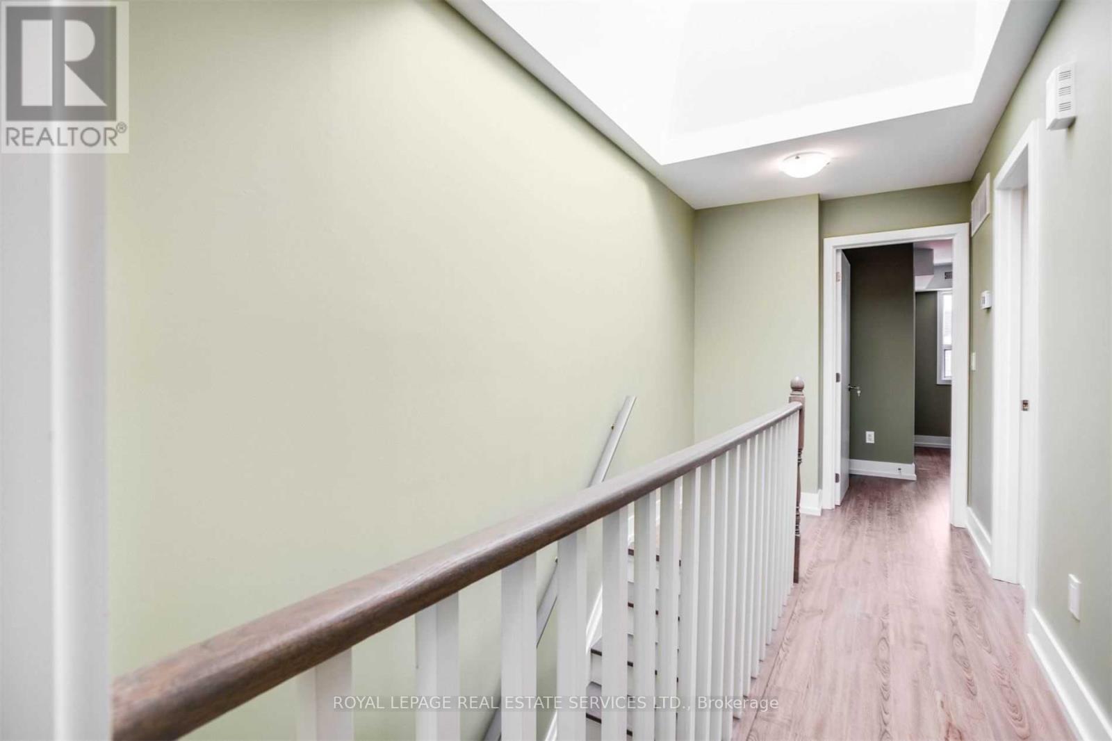 Upper - 86 Givins Street, Toronto, Ontario  M6J 2X8 - Photo 9 - C13642352
