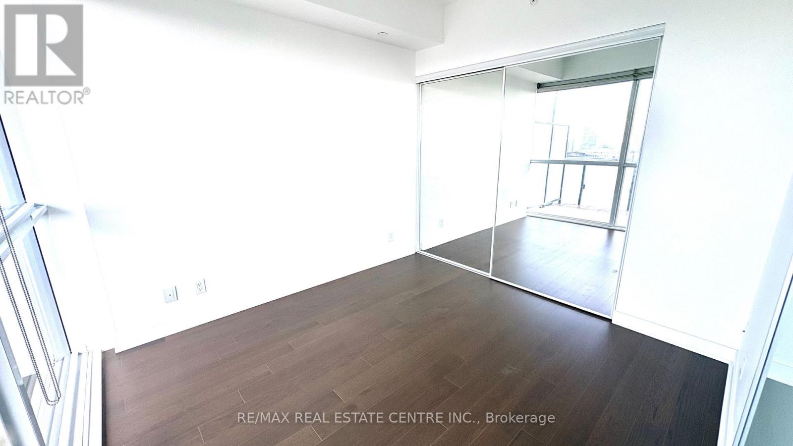 4710 - 15 Grenville Street, Toronto, Ontario  M4Y 1A1 - Photo 6 - C13642408