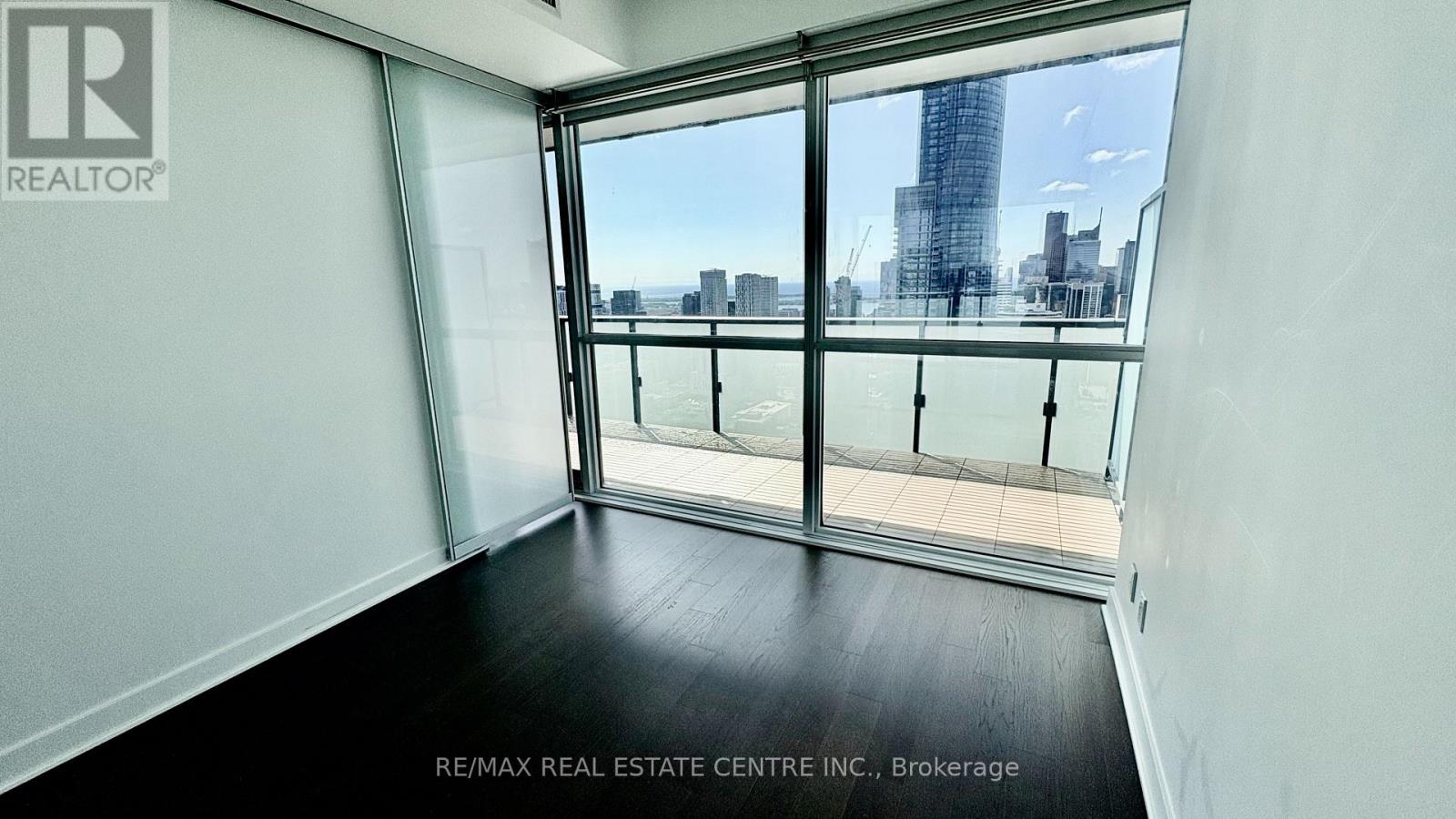 4710 - 15 Grenville Street, Toronto, Ontario  M4Y 1A1 - Photo 7 - C13642408