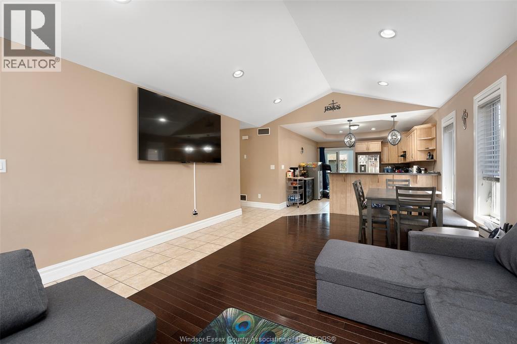 4553 Osaka Circle, Windsor, Ontario N9G 3G4 - Photo 14 - 26018963