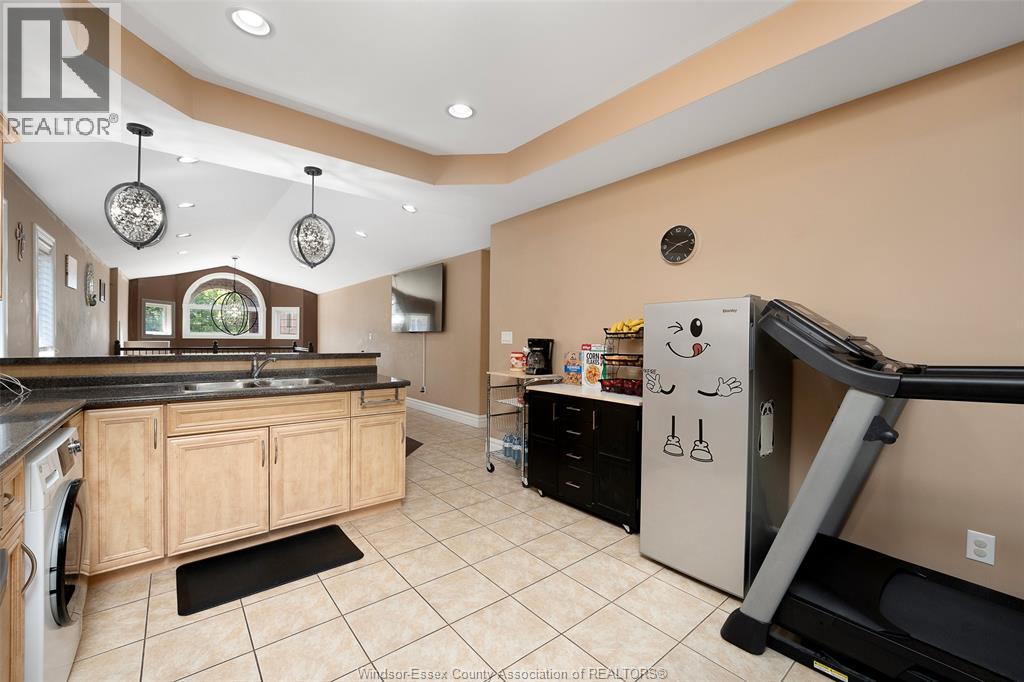 4553 Osaka Circle, Windsor, Ontario N9G 3G4 - Photo 18 - 26018963