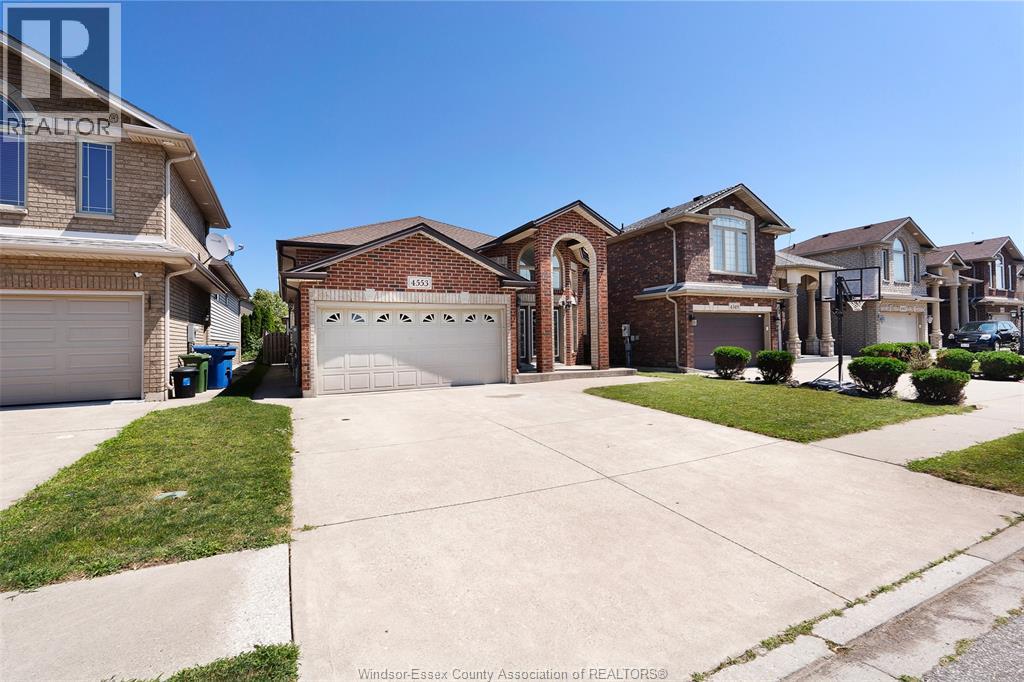 4553 Osaka Circle, Windsor, Ontario N9G 3G4 - Photo 2 - 26018963