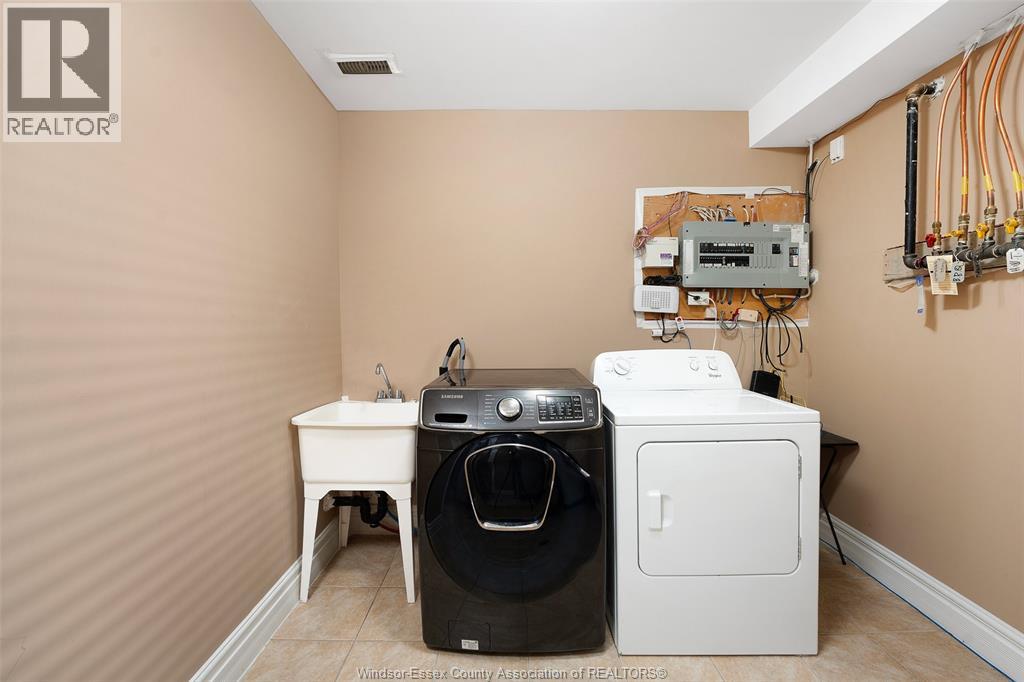 4553 Osaka Circle, Windsor, Ontario N9G 3G4 - Photo 37 - 26018963