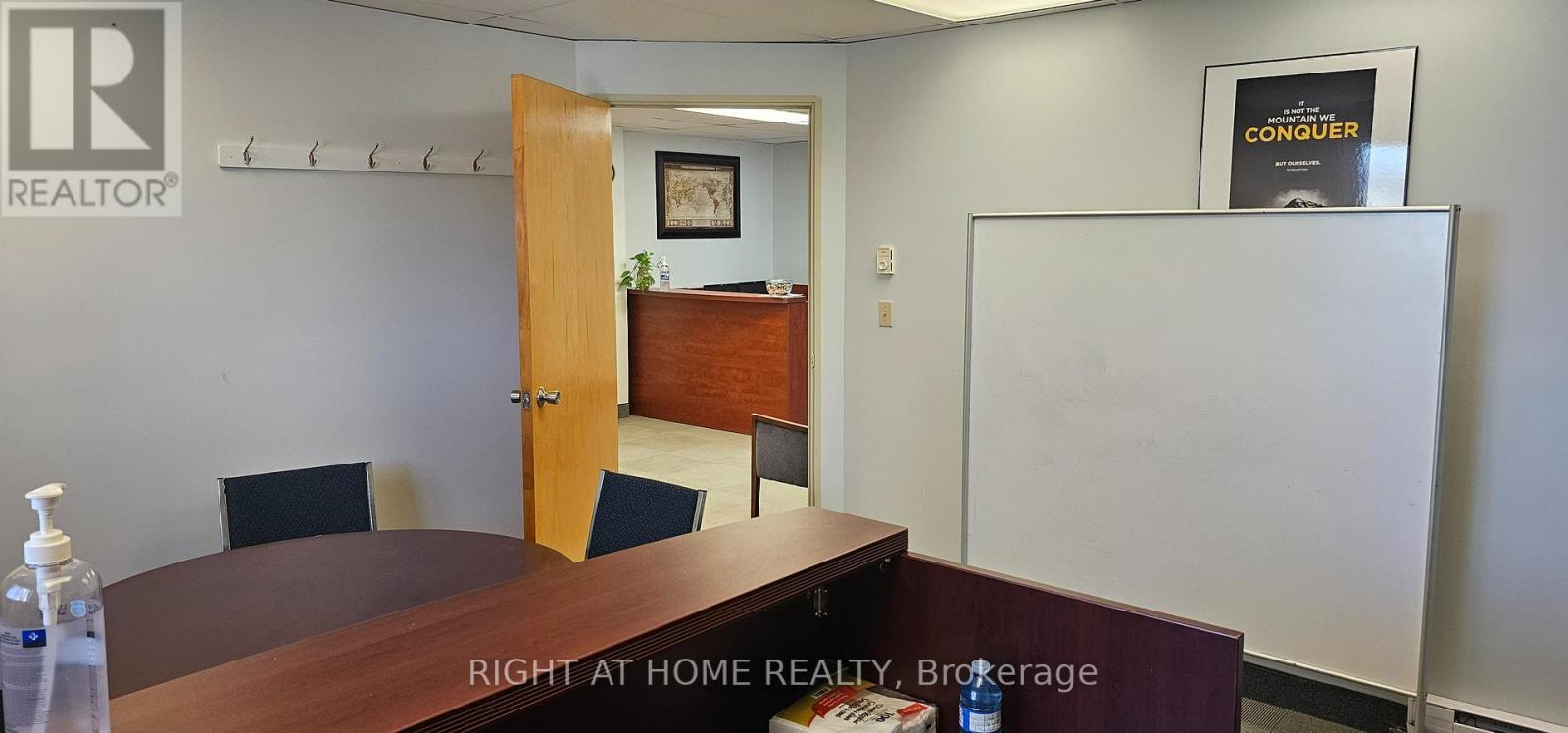 208 - 200 Bond Street W, Oshawa, Ontario  L1J 2L7 - Photo 7 - E13642322