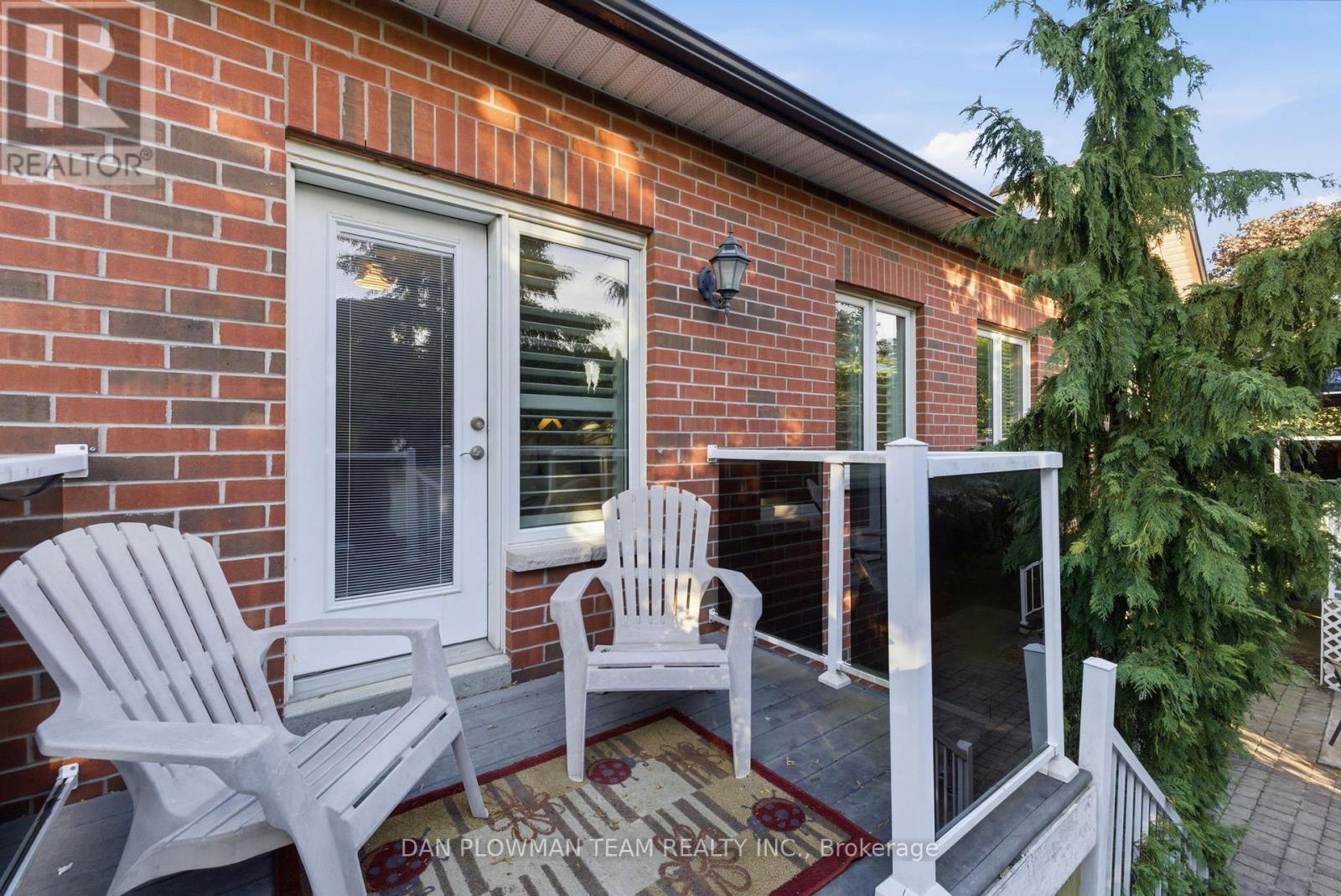 17 Burgundy Court, Whitby, Ontario  L1R 3H7 - Photo 45 - E13642366