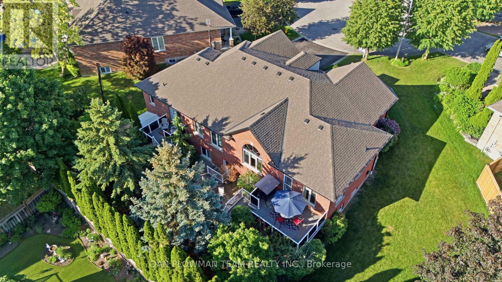 17 Burgundy Court, Whitby, Ontario  L1R 3H7 - Photo 49 - E13642366
