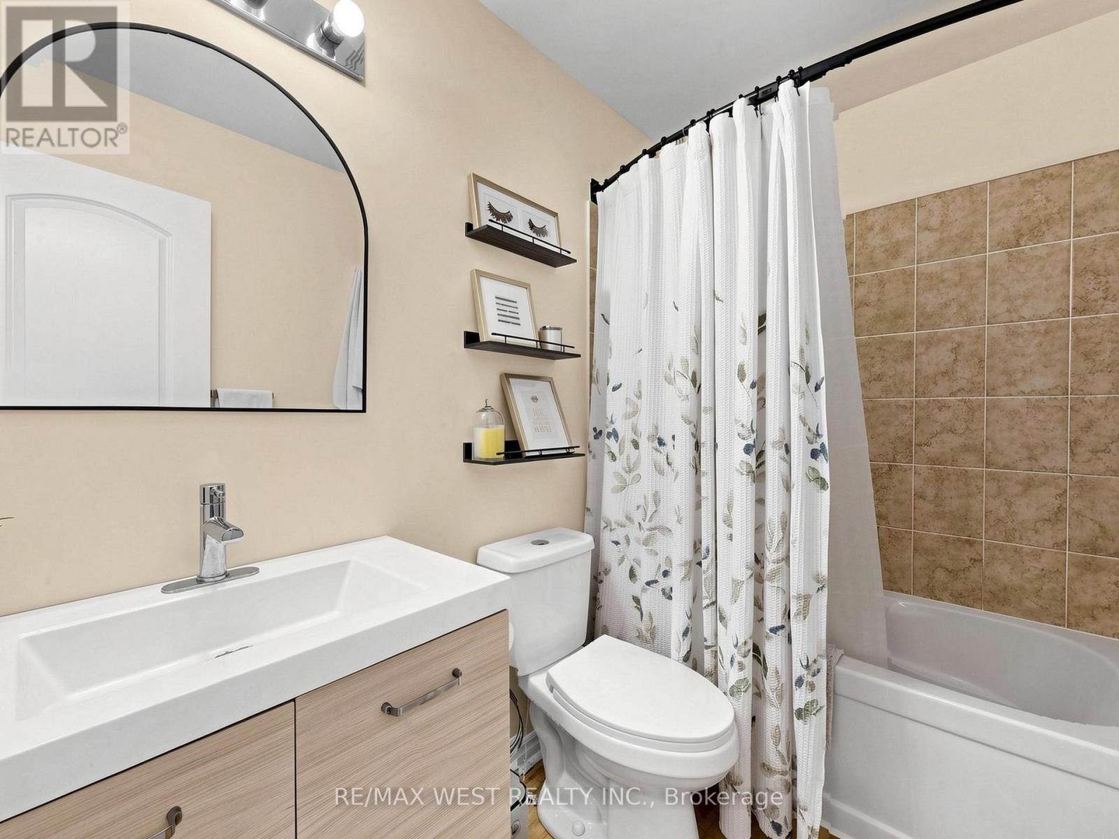 195 Banting Crescent, Essa, Ontario  L0M 1B6 - Photo 14 - N13642274
