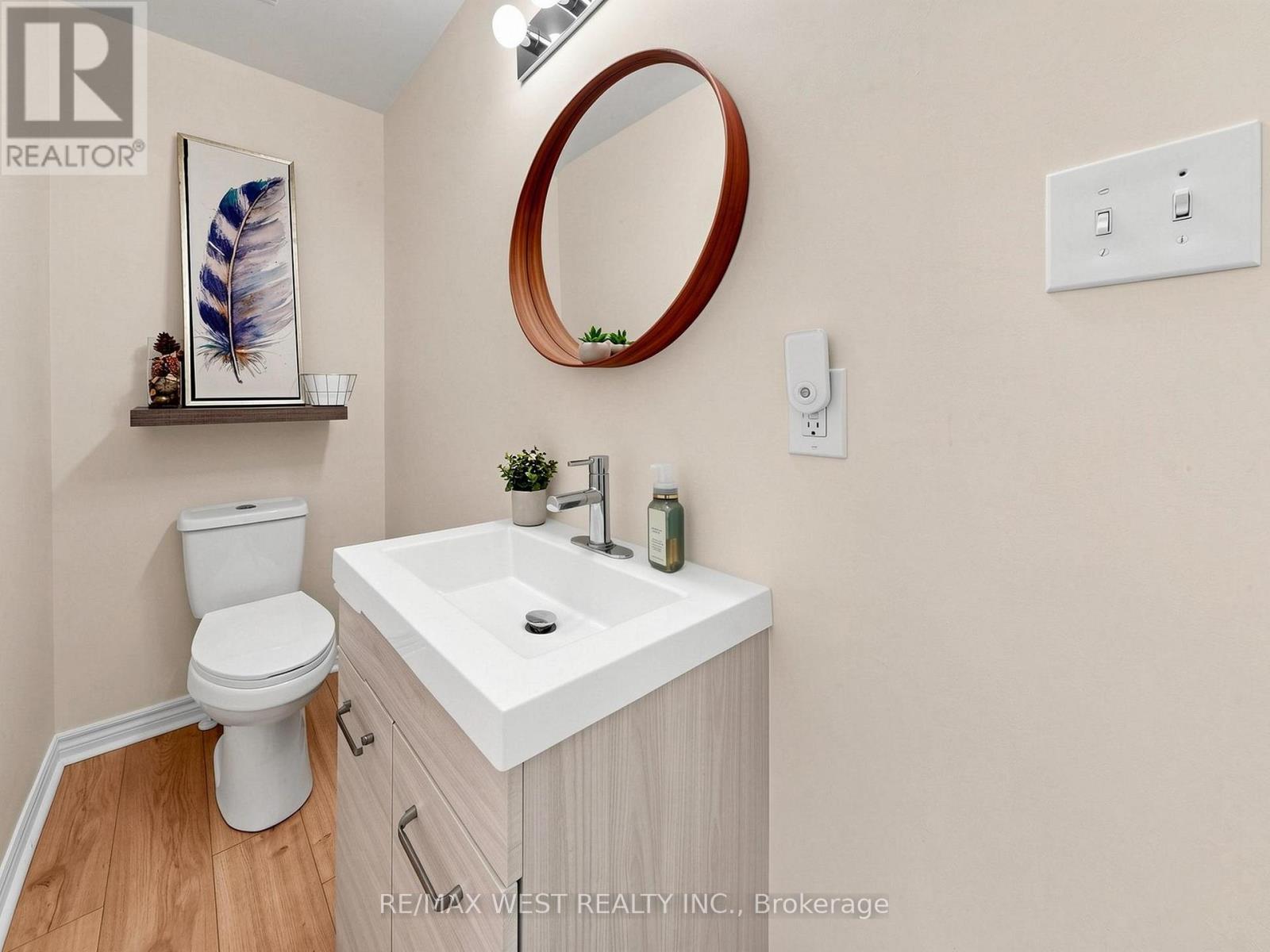 195 Banting Crescent, Essa, Ontario  L0M 1B6 - Photo 8 - N13642274