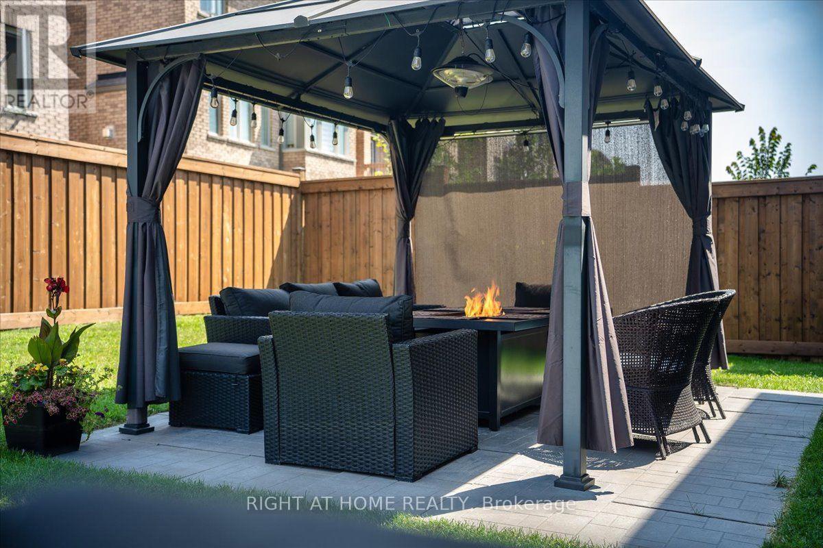 75 Watershed Gate, East Gwillimbury, Ontario  L9N 0Y1 - Photo 4 - N13642344