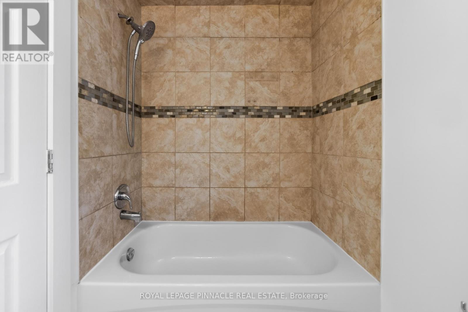11 Elizabeth Street, Markham, Ontario  L3P 2B3 - Photo 32 - N13642346