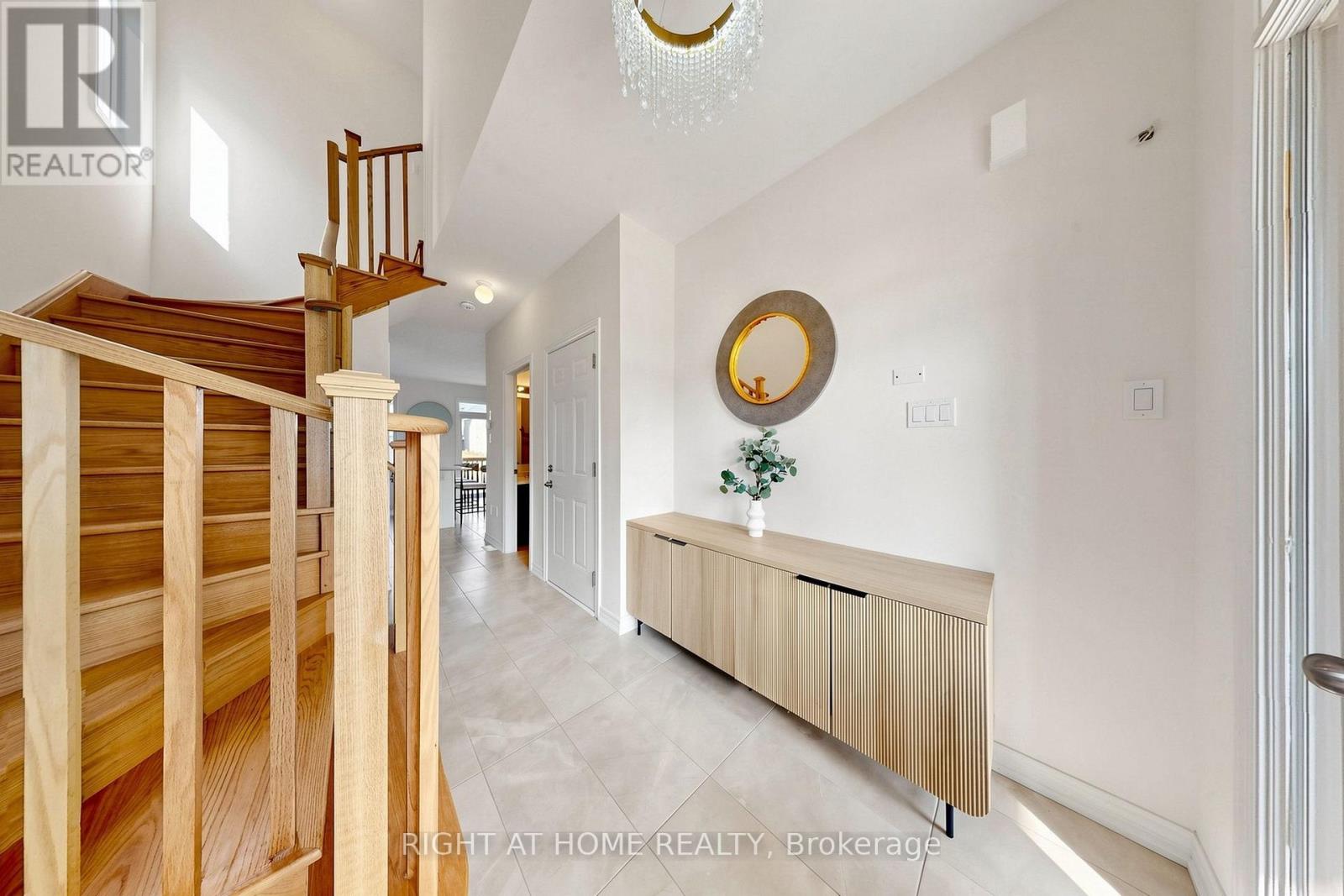 40 Ainslie Hill Crescent, Georgina, Ontario  L0E 1R0 - Photo 16 - N13642384