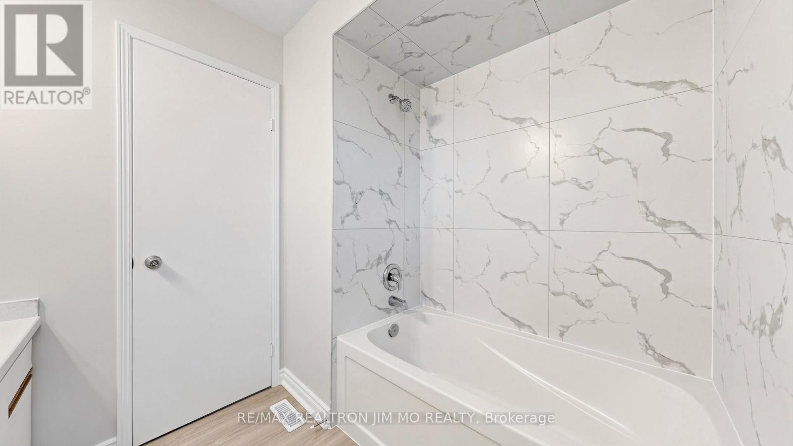 162 Biscayne Boulevard, Georgina, Ontario  L4P 3M1 - Photo 28 - N13642386