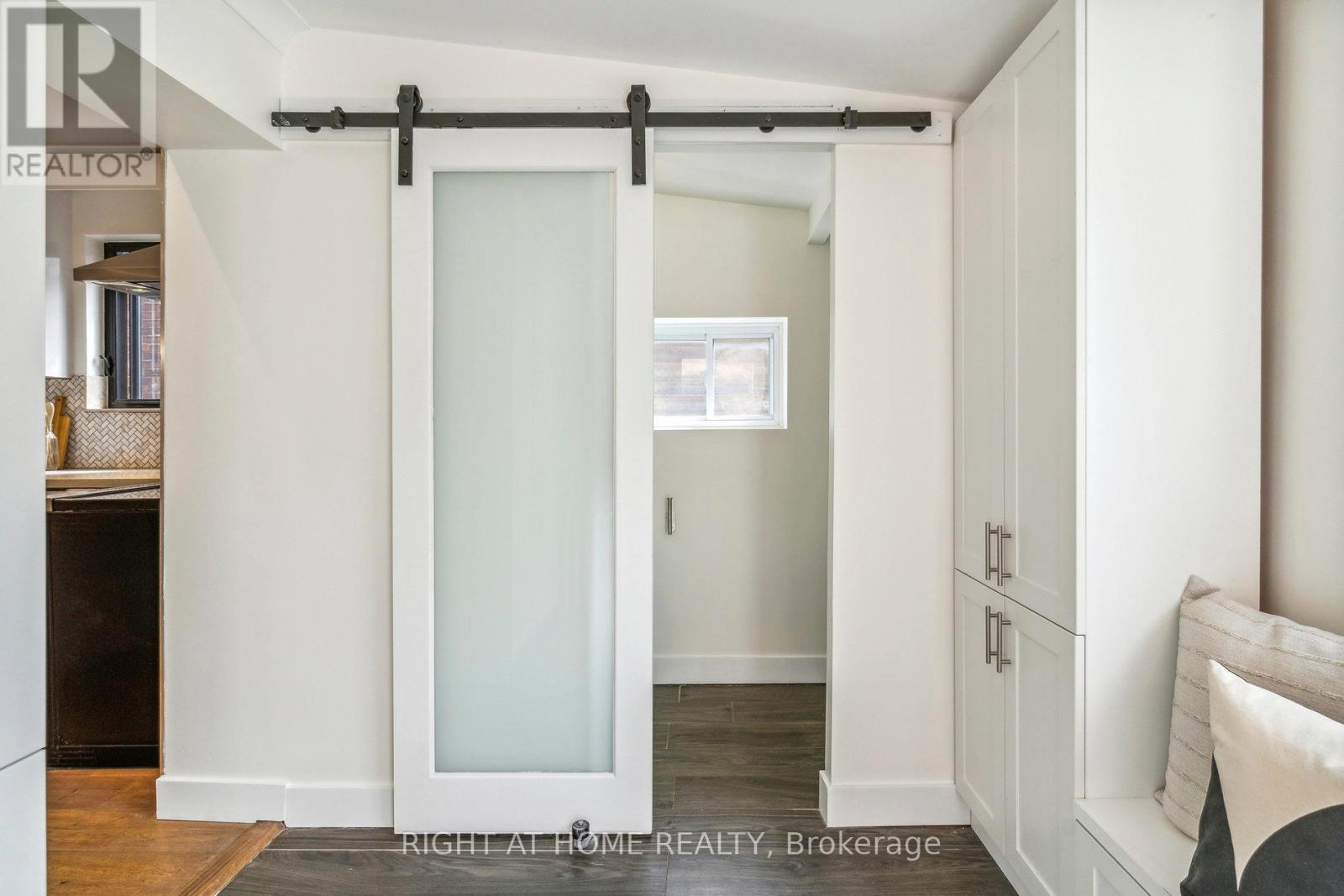 141 O'connor Drive, Toronto, Ontario  M4J 2S6 - Photo 21 - E13486542