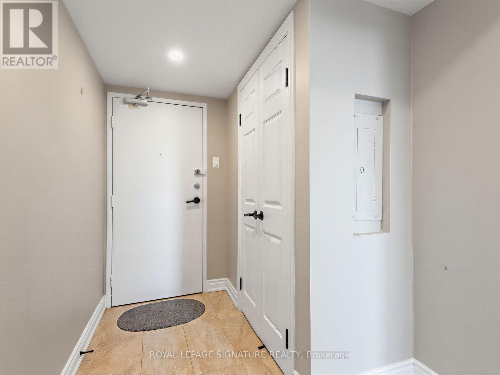 1010 - 8111 Yonge Street, Markham, Ontario  L3T 4V9 - Photo 3 - N13252378