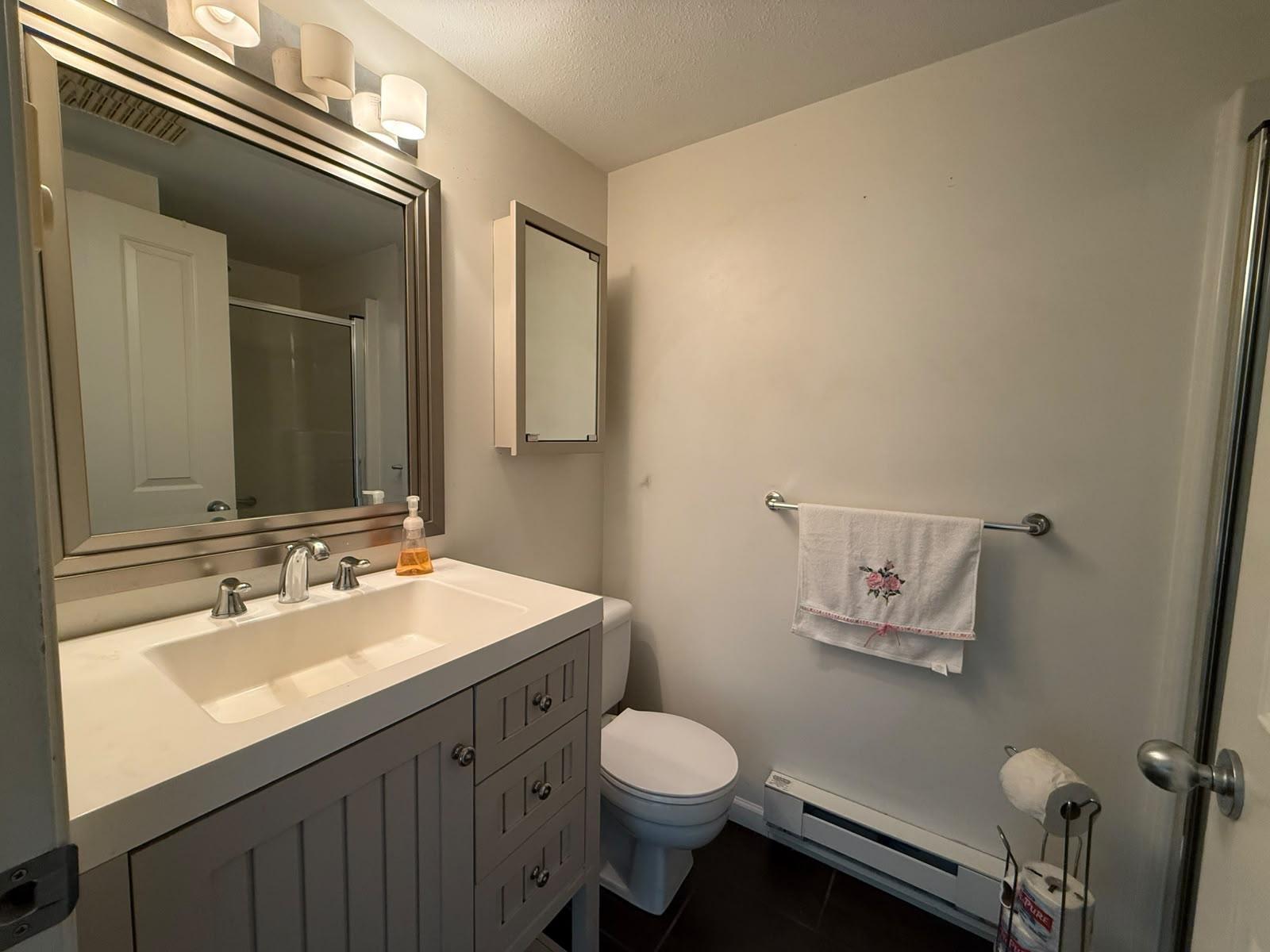 305 10188 155 Street, Surrey, British Columbia  V3R 0R6 - Photo 6 - R3152036