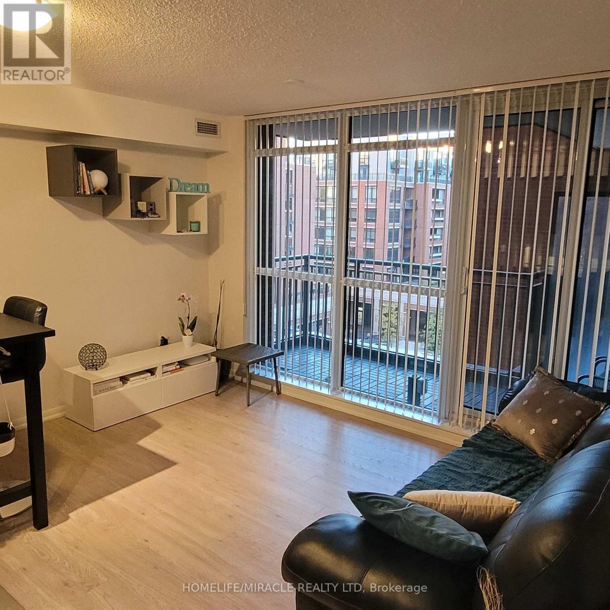529 - 830 Lawrence Avenue W, Toronto, Ontario  M6A 0A2 - Photo 4 - W13642402