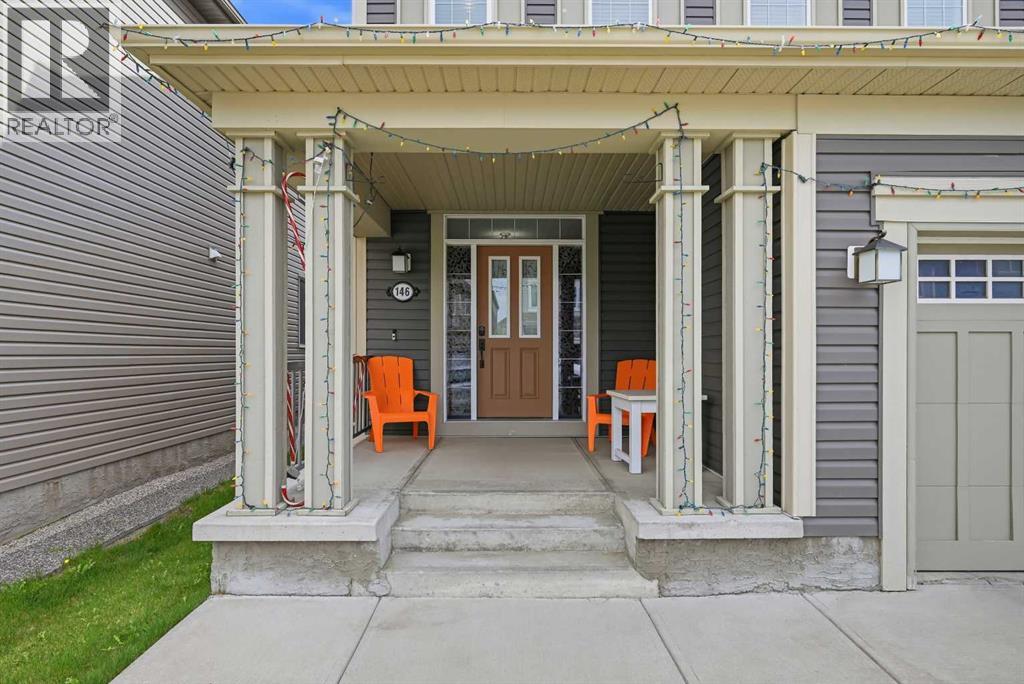 146 Windwood Grove SW, Airdrie, Alberta  T4B 3S8 - Photo 2 - A2331473